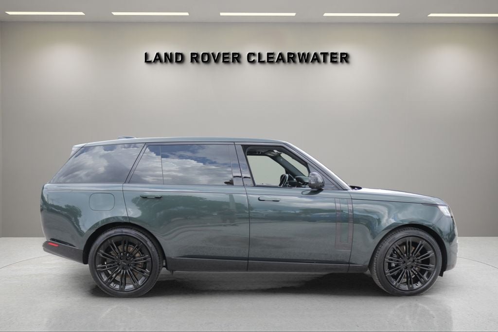2026 Land Rover Range Rover SE LWB