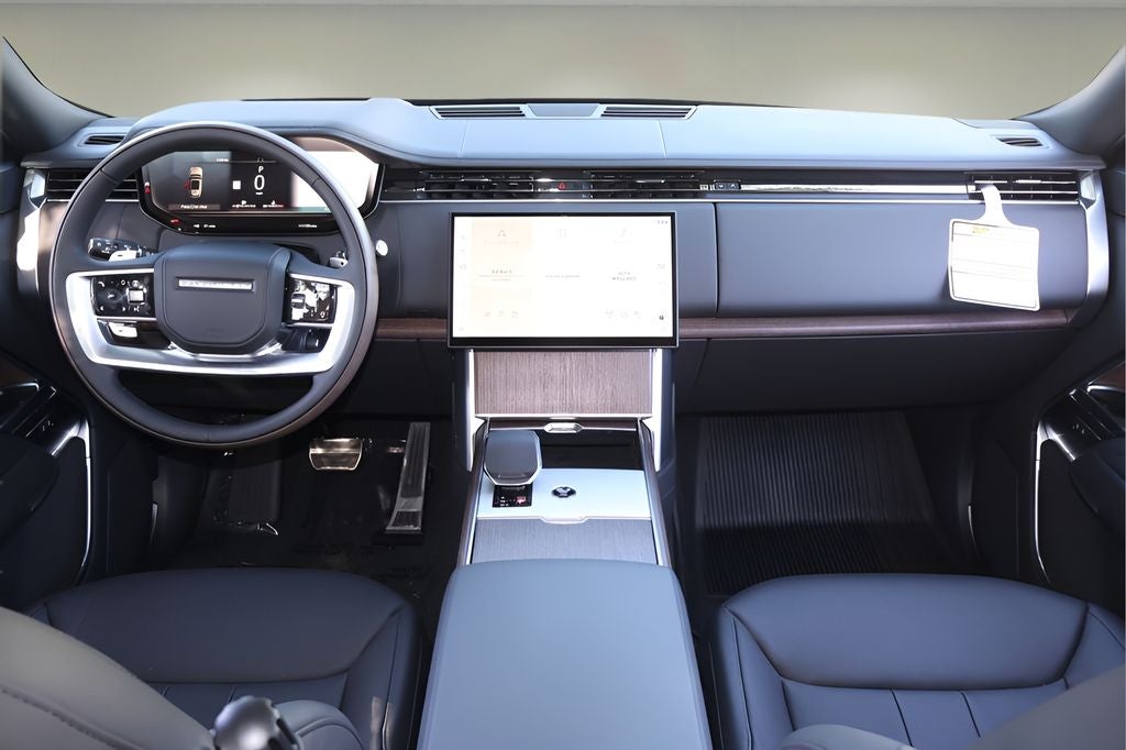 2026 Land Rover Range Rover SE LWB