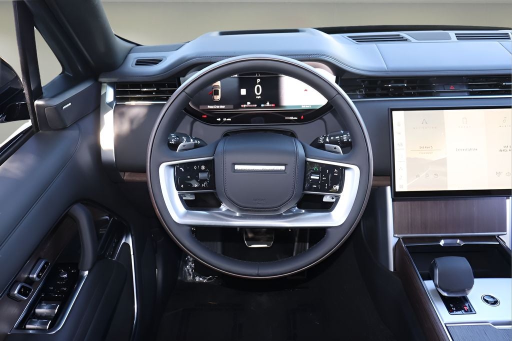 2026 Land Rover Range Rover SE LWB