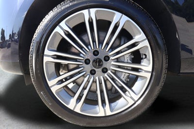 2026 Land Rover Range Rover SE LWB