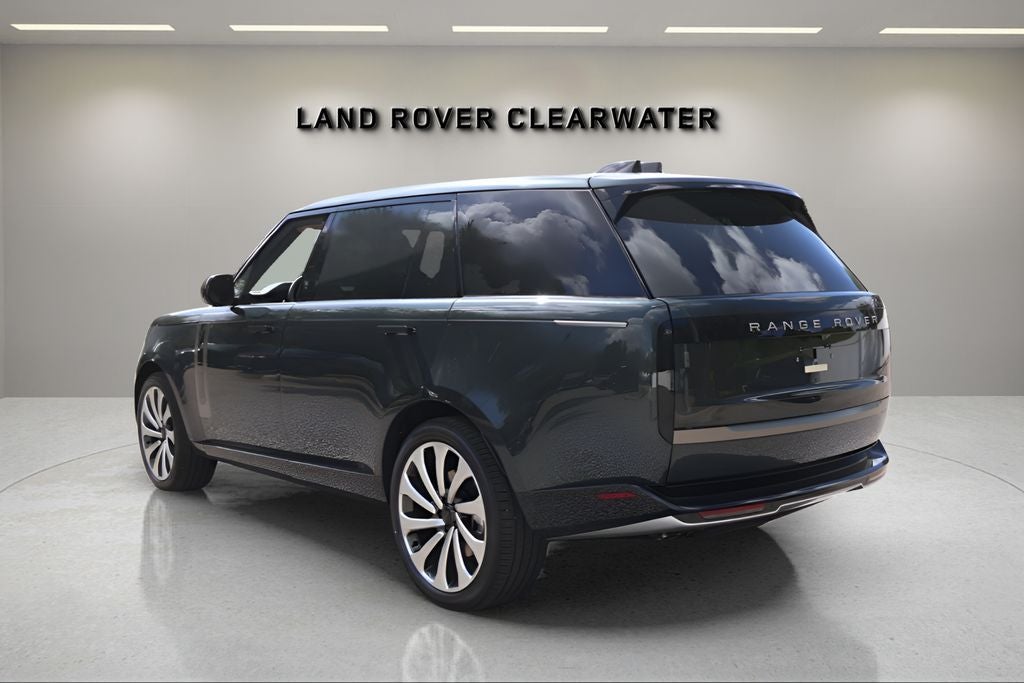 2026 Land Rover Range Rover SE LWB