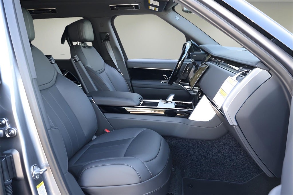 2026 Land Rover Range Rover SE LWB