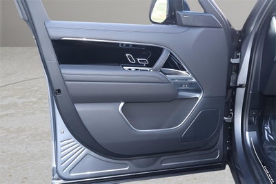 2026 Land Rover Range Rover SE LWB