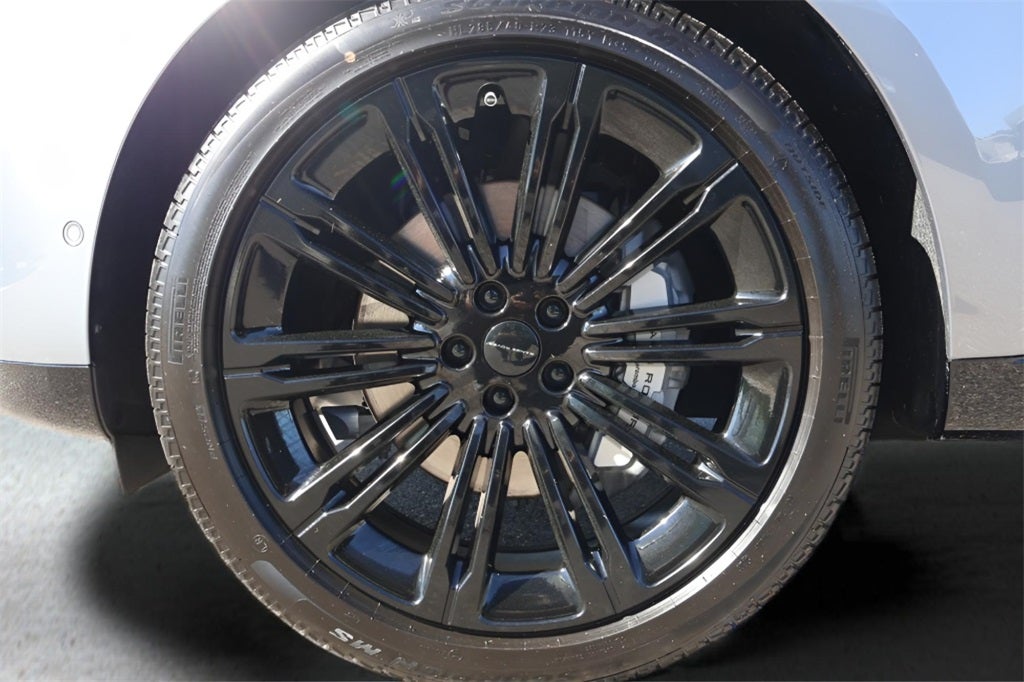 2026 Land Rover Range Rover SE LWB