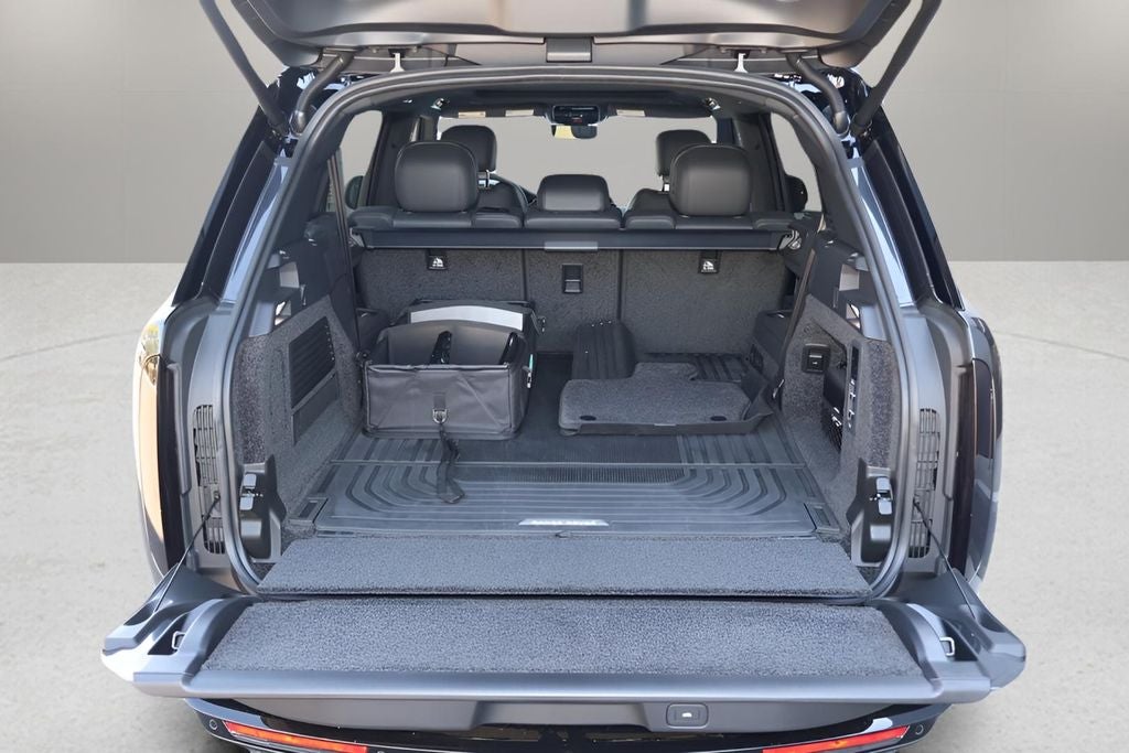 2026 Land Rover Range Rover SE LWB