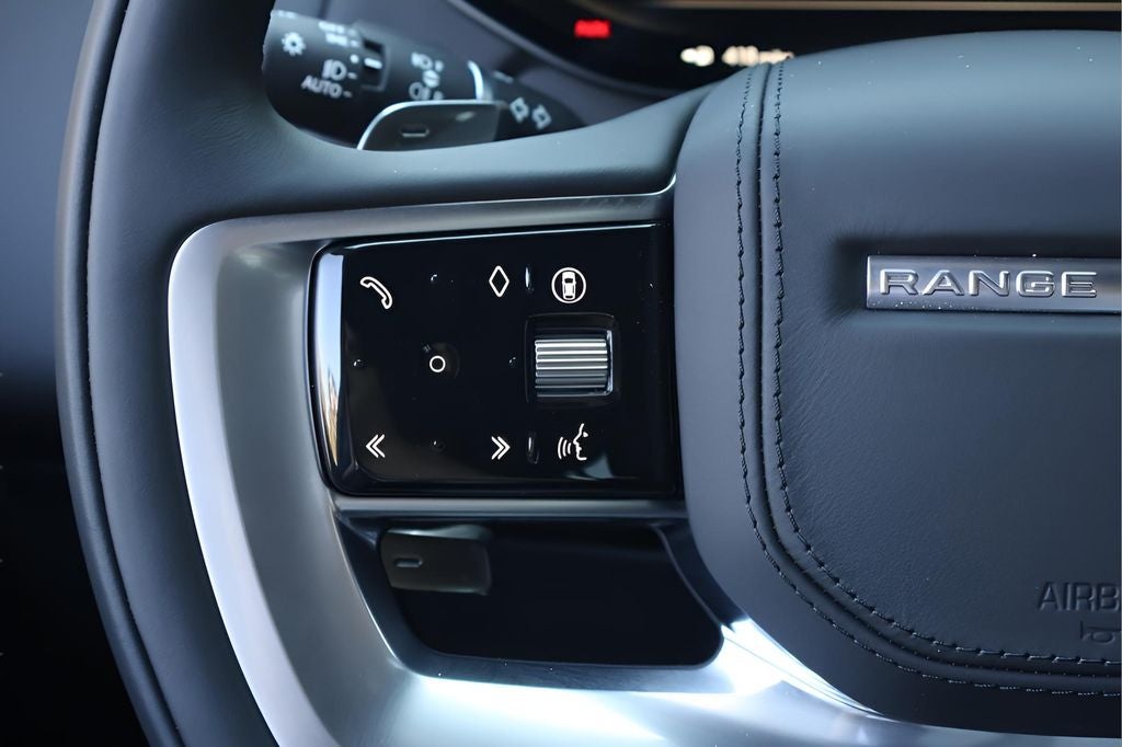 2026 Land Rover Range Rover SE LWB