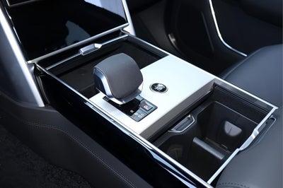 2026 Land Rover Range Rover SE LWB