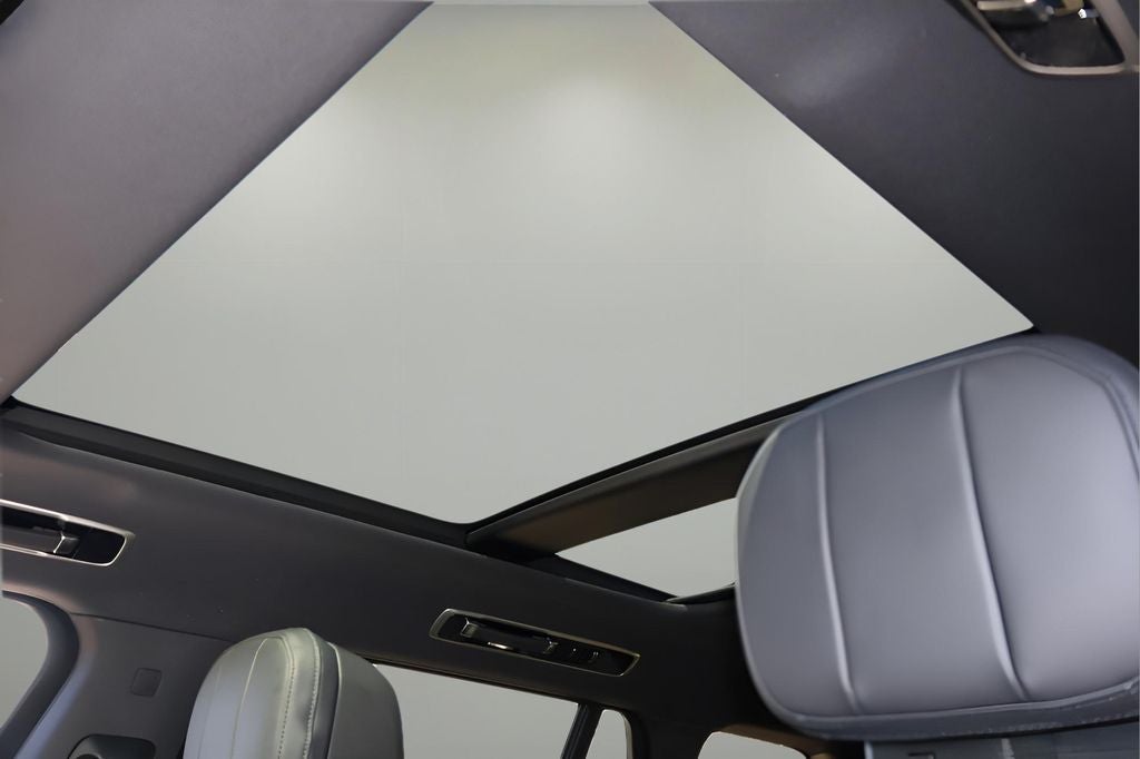 2026 Land Rover Range Rover SE LWB