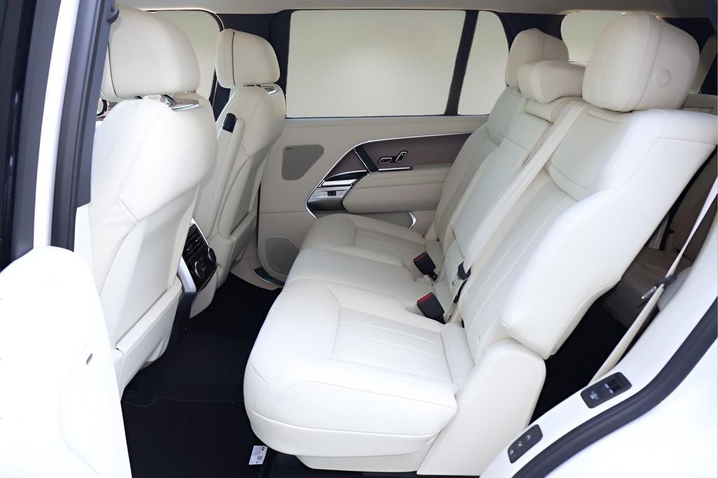 2026 Land Rover Range Rover SE LWB