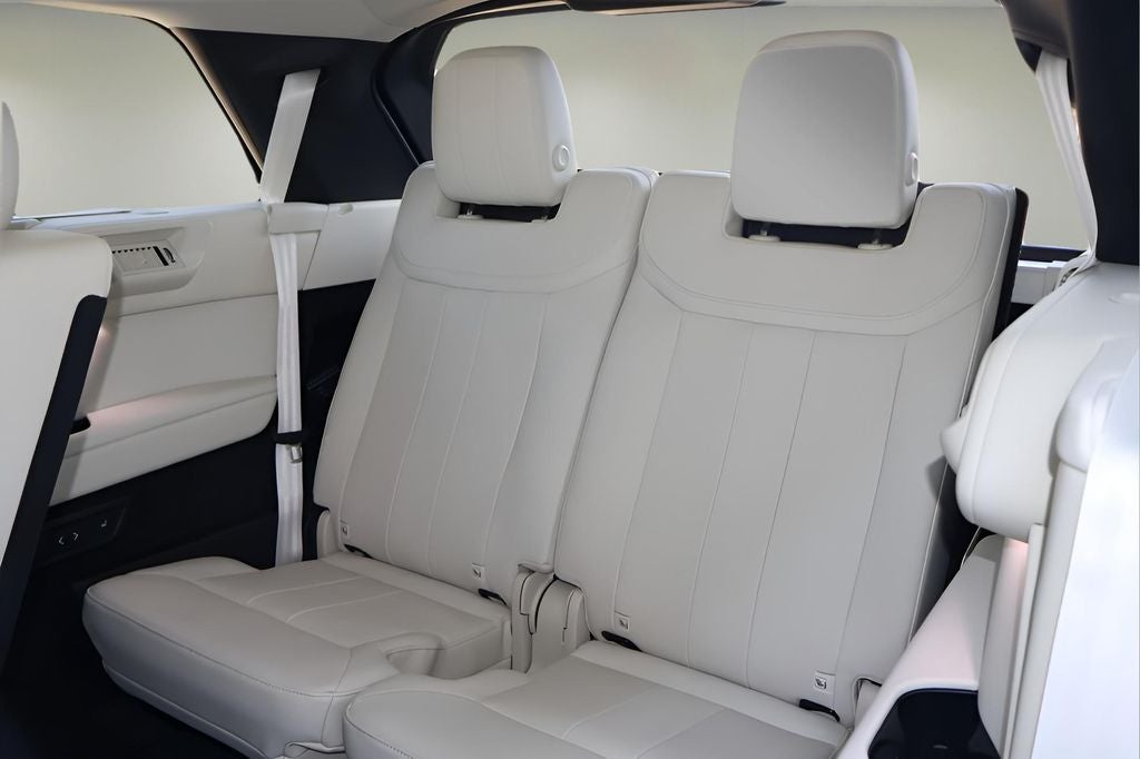 2026 Land Rover Range Rover SE LWB