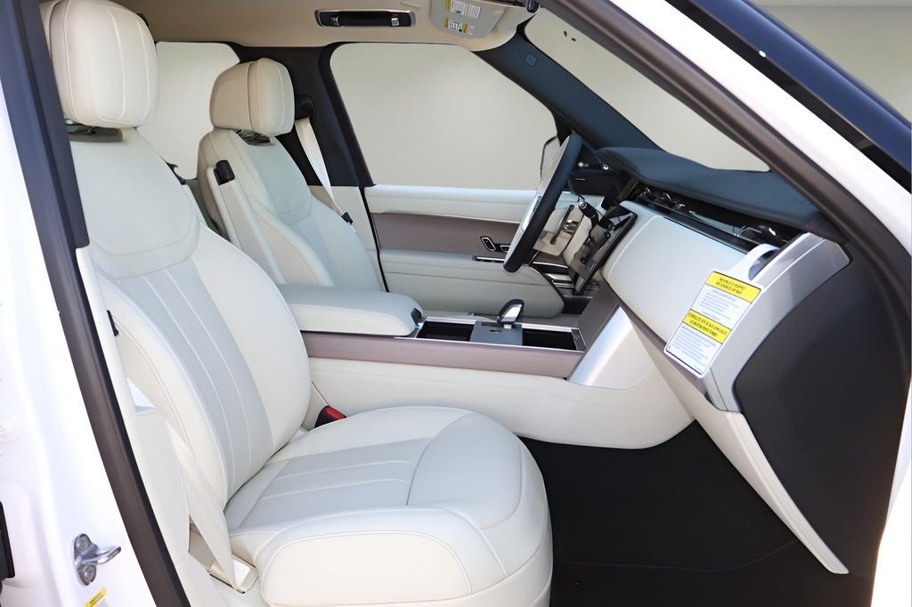 2026 Land Rover Range Rover SE LWB