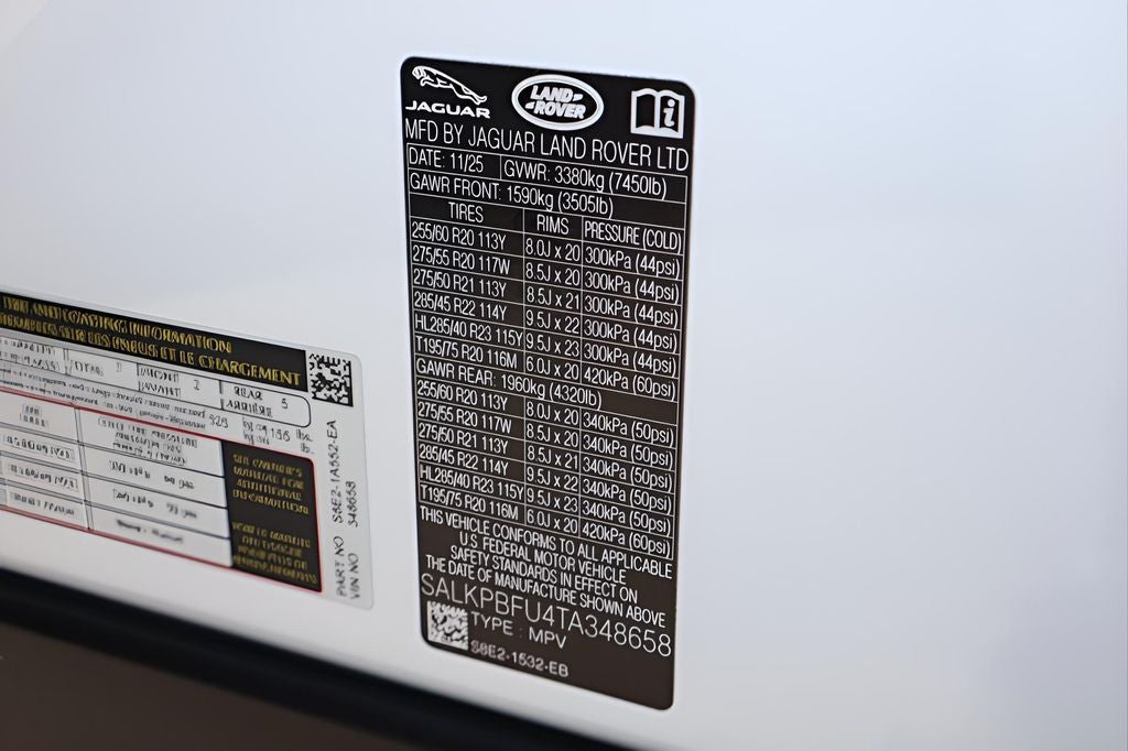 2026 Land Rover Range Rover SE LWB