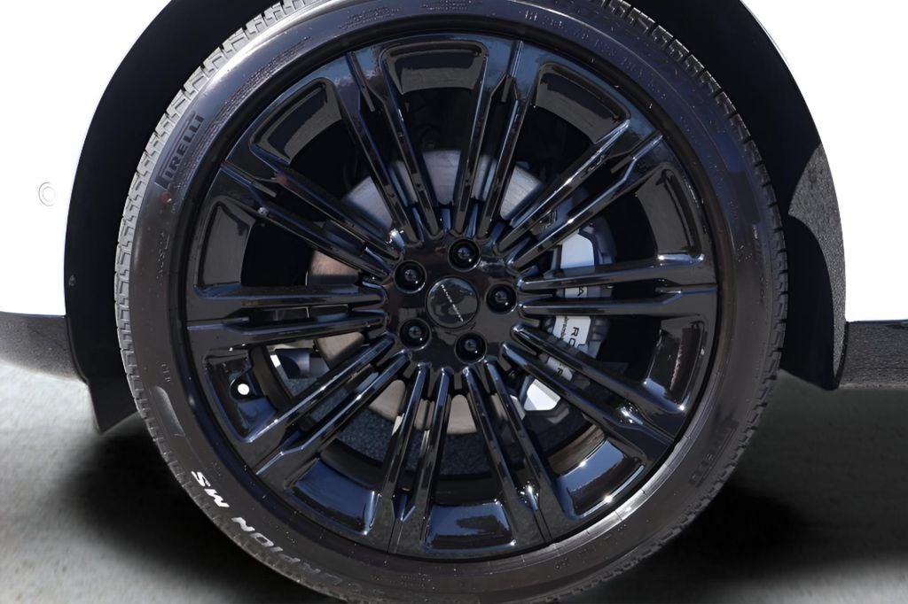 2026 Land Rover Range Rover SE LWB