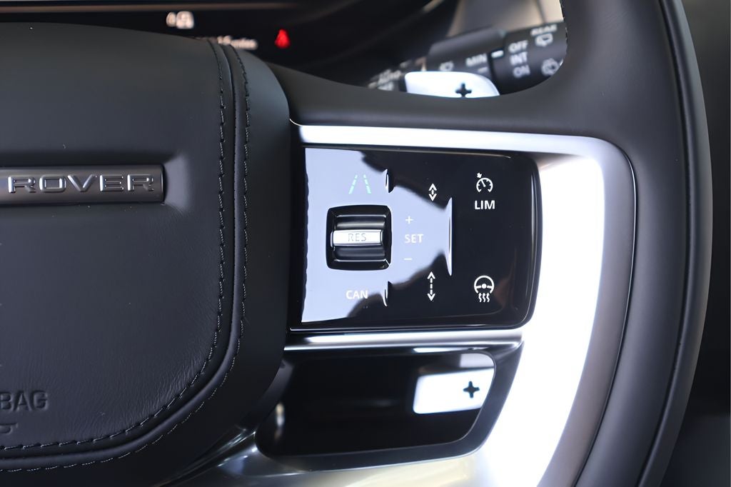 2026 Land Rover Range Rover SE LWB