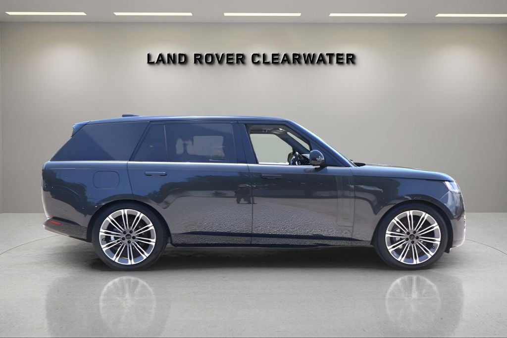 2026 Land Rover Range Rover SE LWB