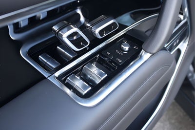2026 Land Rover Range Rover SE LWB