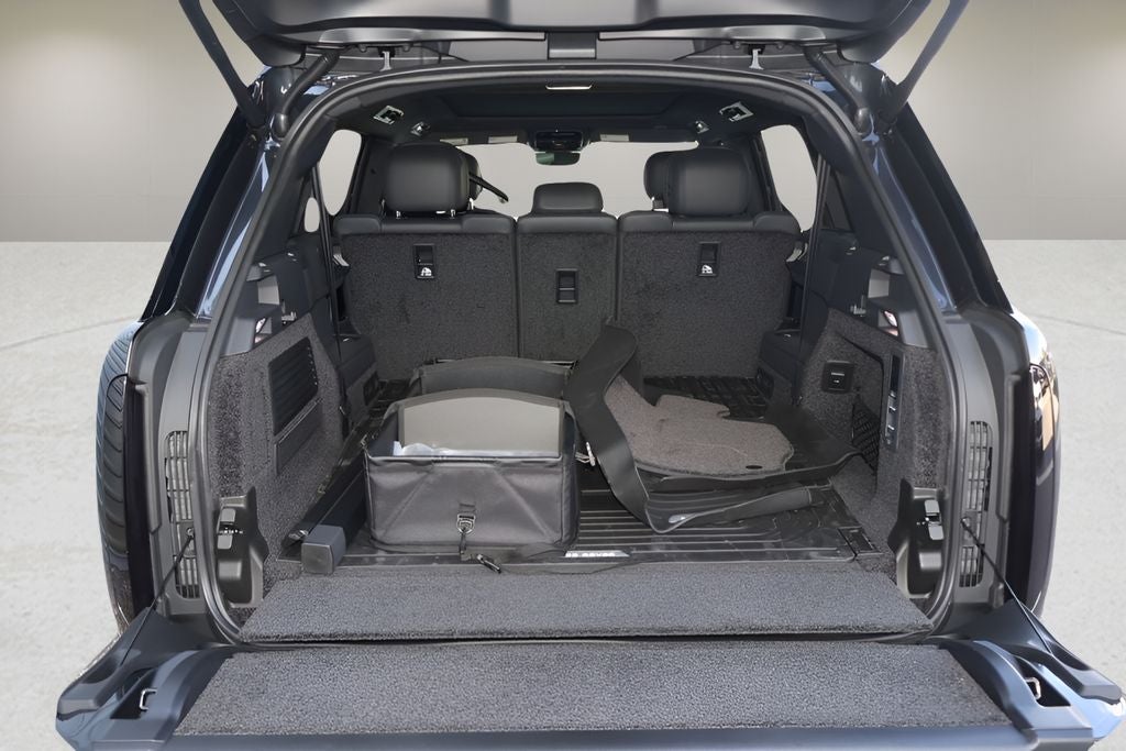 2026 Land Rover Range Rover SE LWB