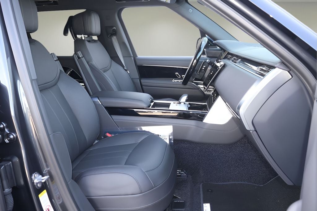 2026 Land Rover Range Rover SE LWB