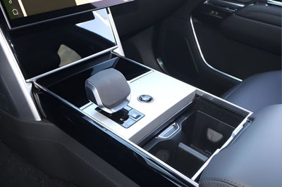 2026 Land Rover Range Rover SE LWB