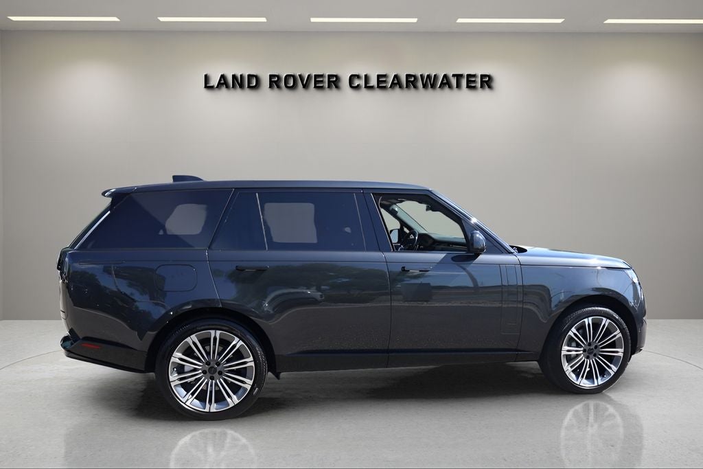2026 Land Rover Range Rover SE LWB