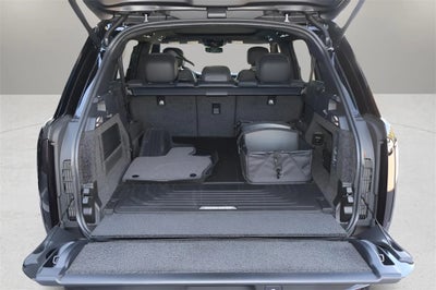 2026 Land Rover Range Rover SE LWB