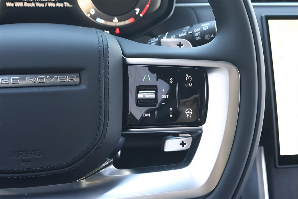 2026 Land Rover Range Rover SE LWB