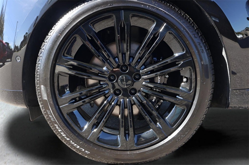 2026 Land Rover Range Rover SE LWB