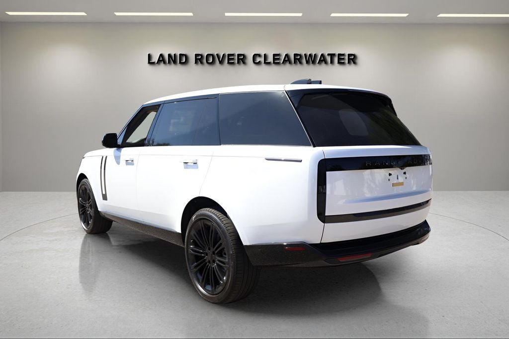 2026 Land Rover Range Rover SE LWB