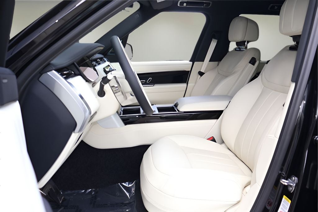 2026 Land Rover Range Rover SE LWB