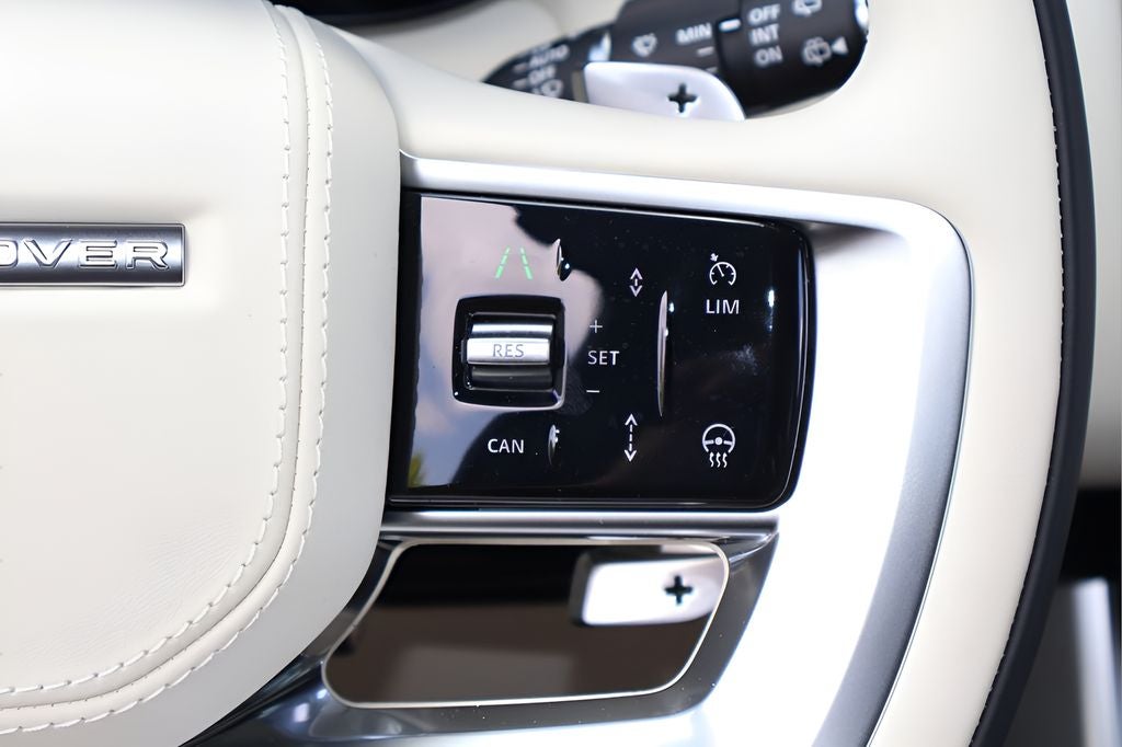 2026 Land Rover Range Rover SE LWB