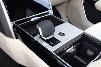 2026 Land Rover Range Rover SE LWB