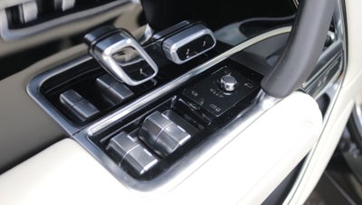 2026 Land Rover Range Rover SE LWB