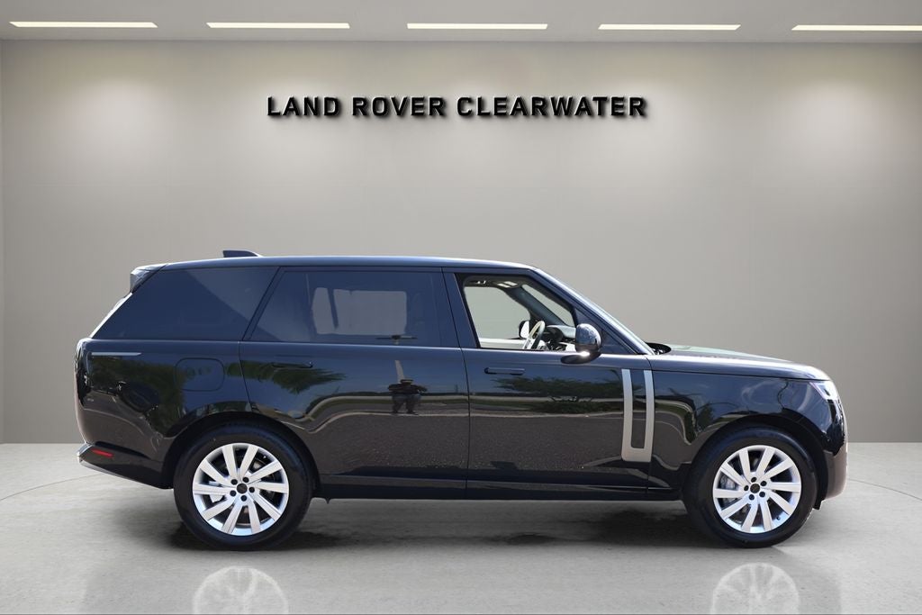 2026 Land Rover Range Rover SE LWB