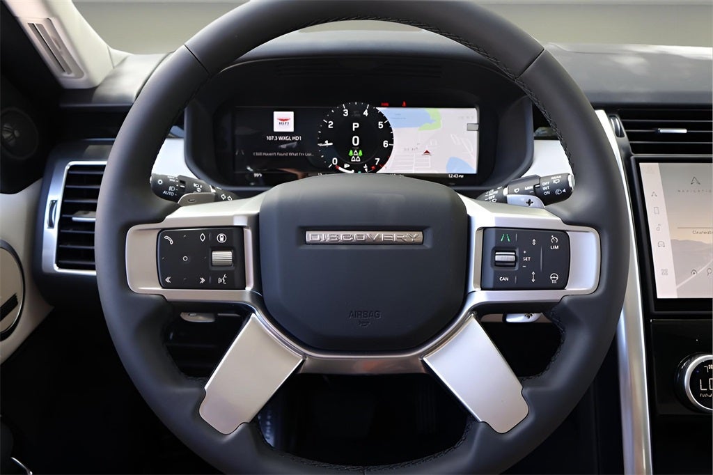 2025 Land Rover Discovery S