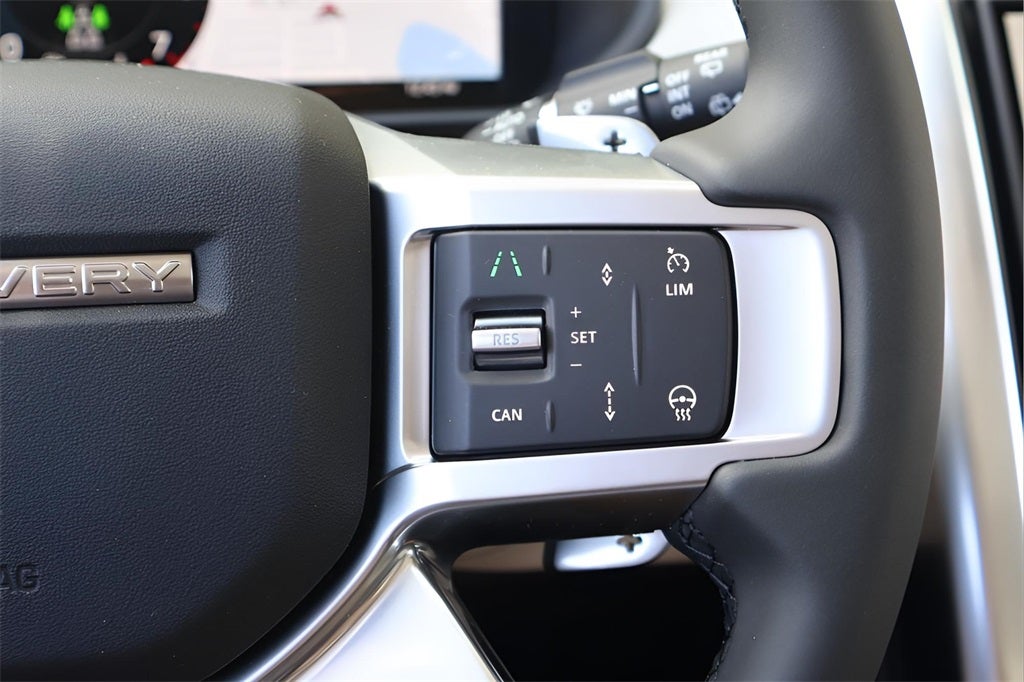 2025 Land Rover Discovery S