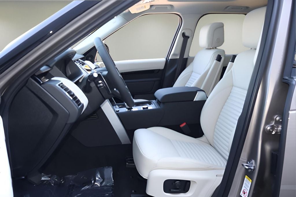 2026 Land Rover Discovery S