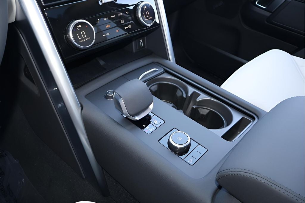 2026 Land Rover Discovery S