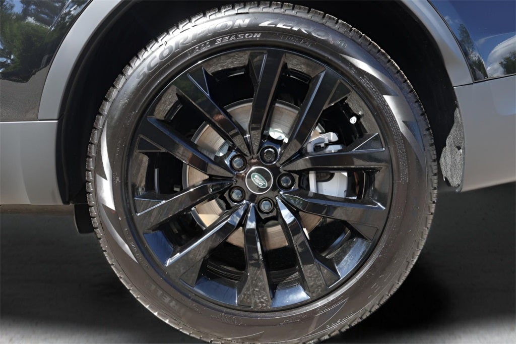 2026 Land Rover Discovery S