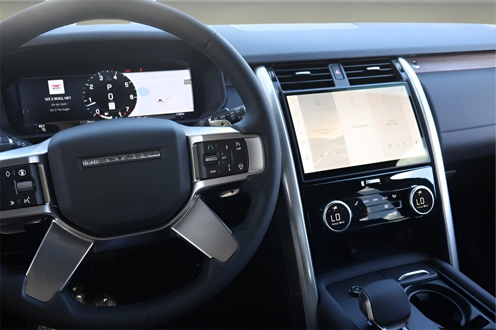 2026 Land Rover Discovery S