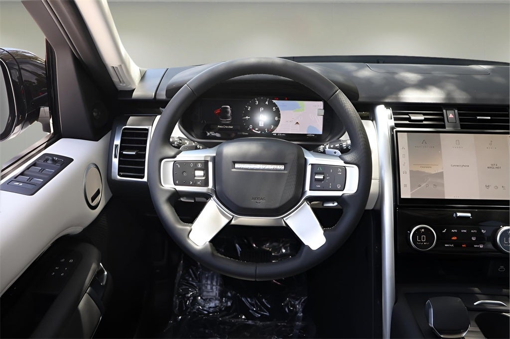 2025 Land Rover Discovery S