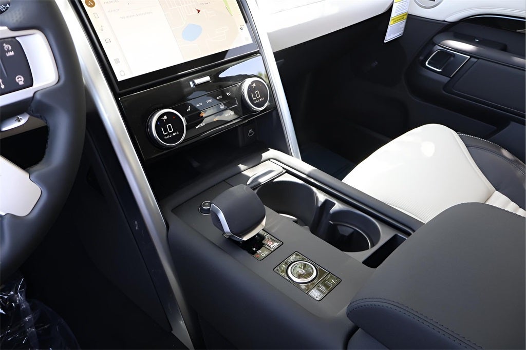 2025 Land Rover Discovery S