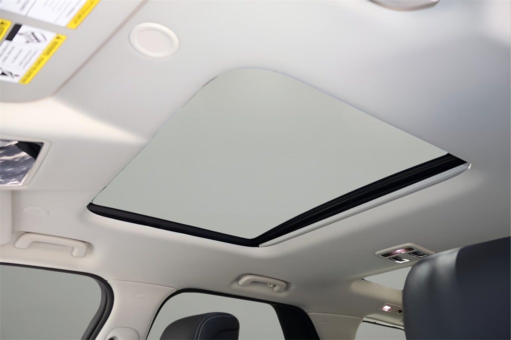 2025 Land Rover Discovery S