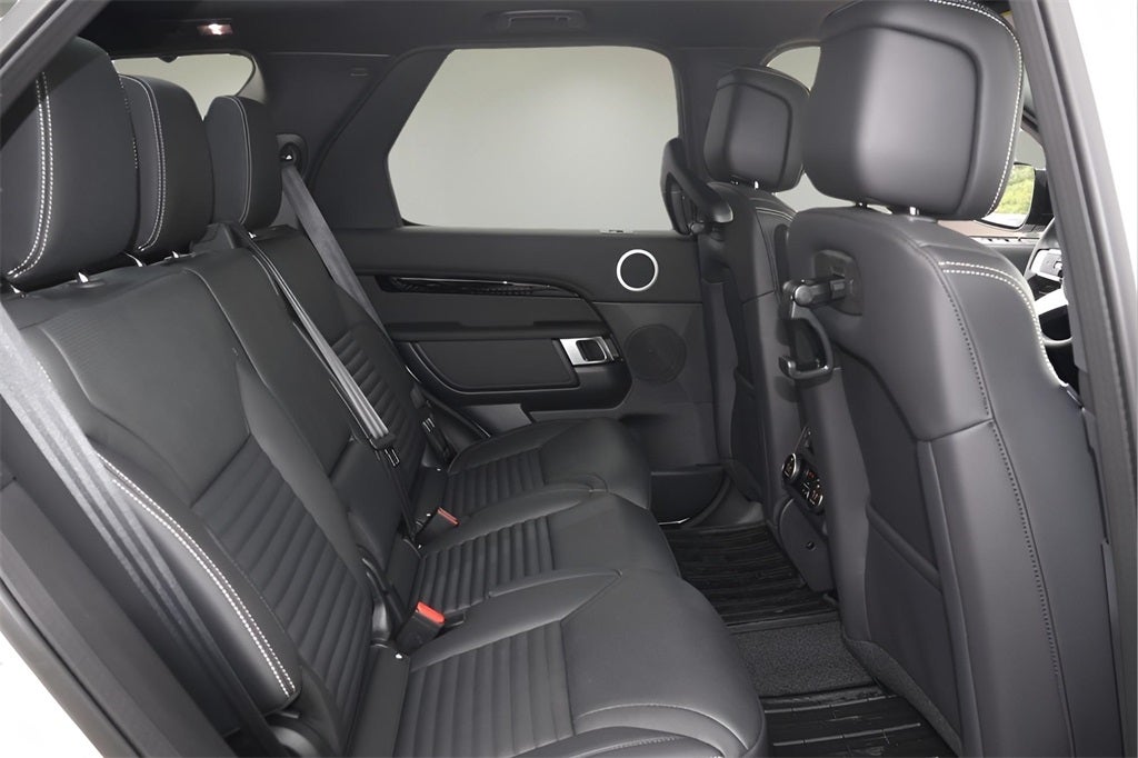 2025 Land Rover Discovery S