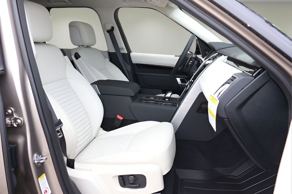 2026 Land Rover Discovery S