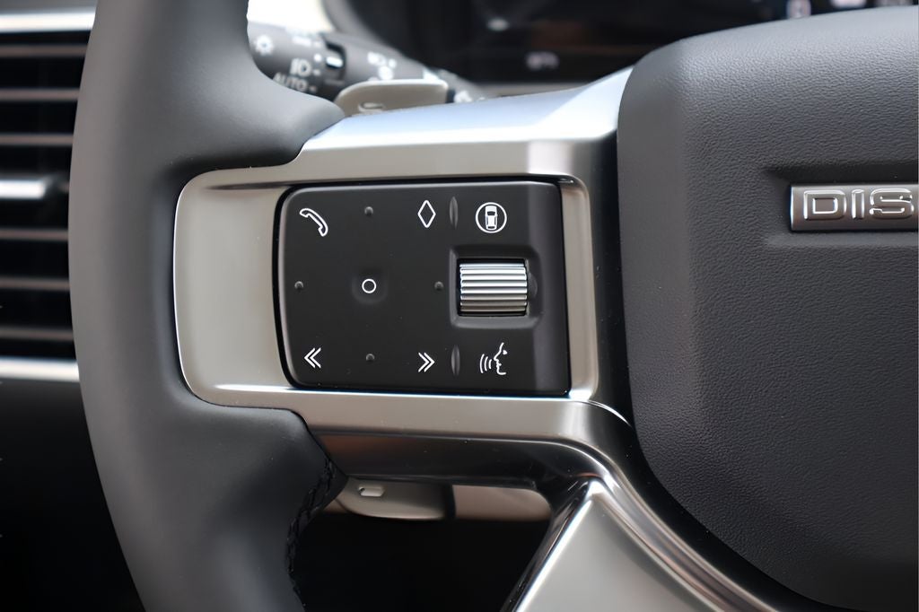 2026 Land Rover Discovery S