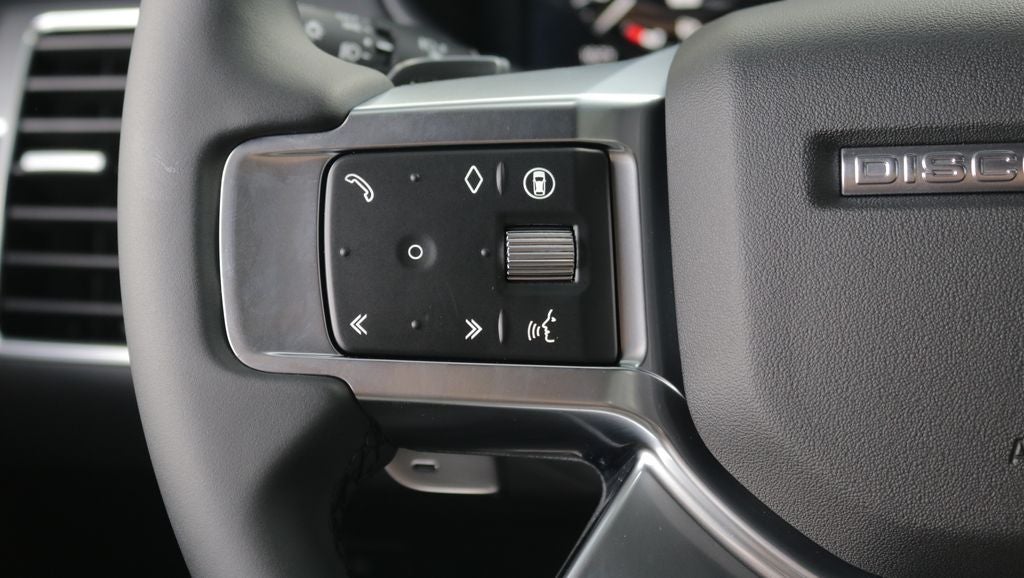 2026 Land Rover Discovery S