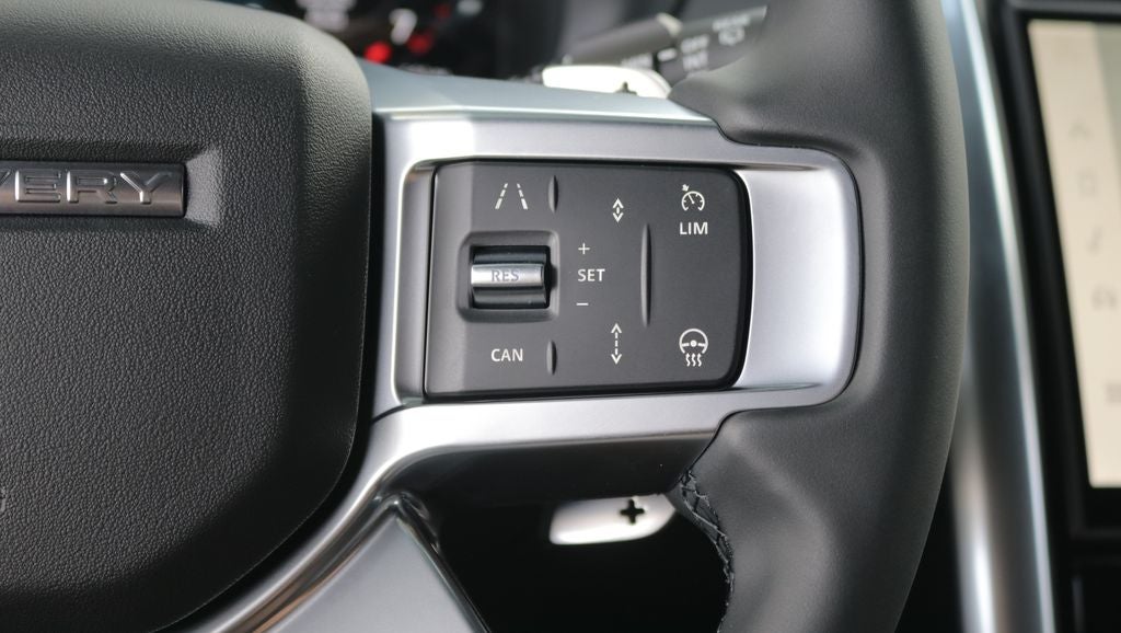 2026 Land Rover Discovery S