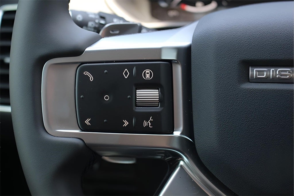 2025 Land Rover Discovery Dynamic SE