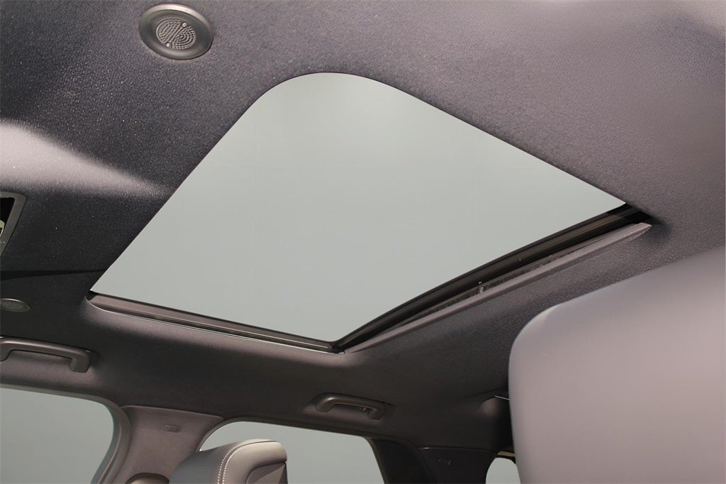 2025 Land Rover Discovery Dynamic SE