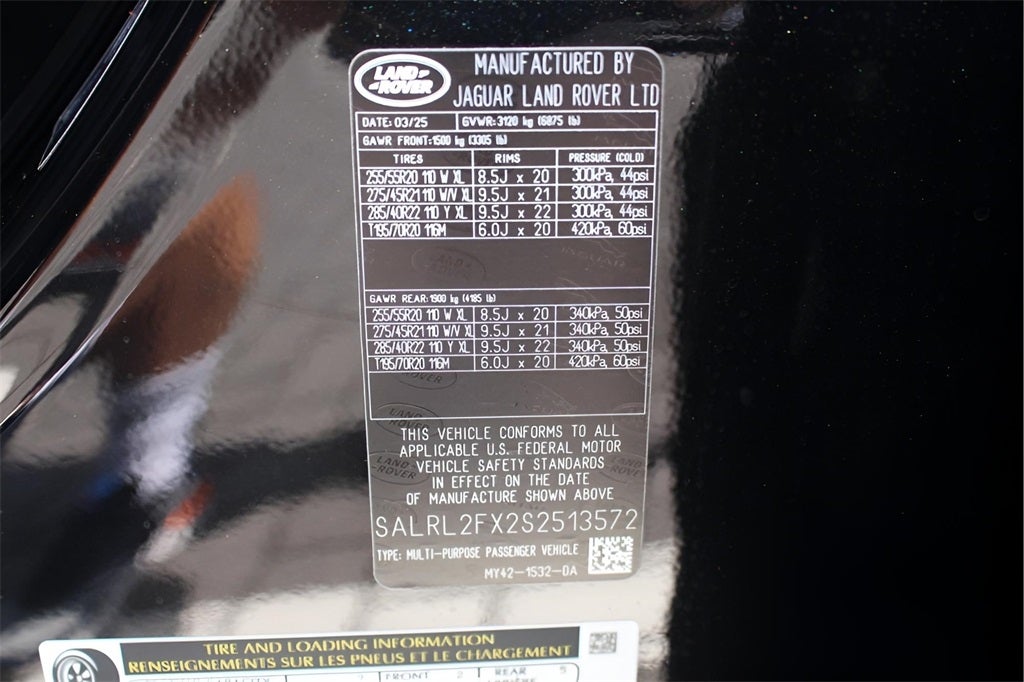 2025 Land Rover Discovery Dynamic SE